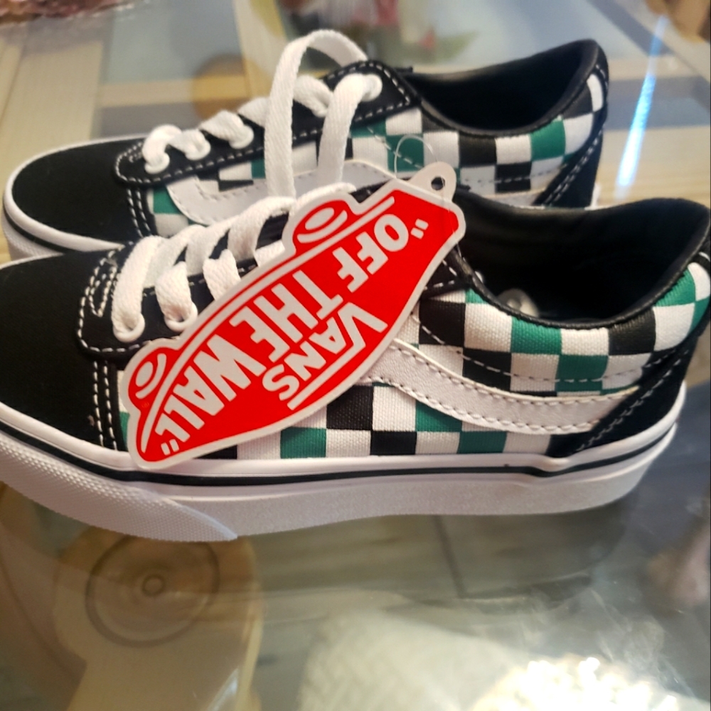 Boys vans